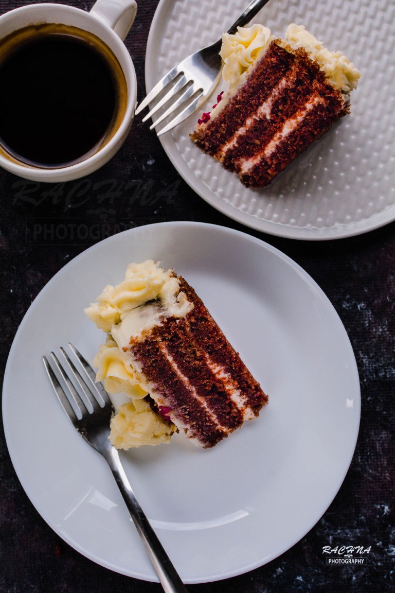 Eggless red velvet cake with cream cheese frosting